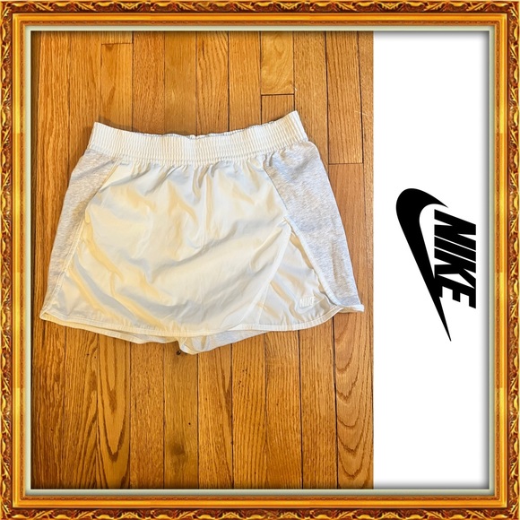 Nike Dresses & Skirts - EUC | Nike Tennis Skort!!